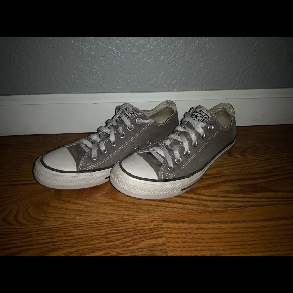 Grey converse